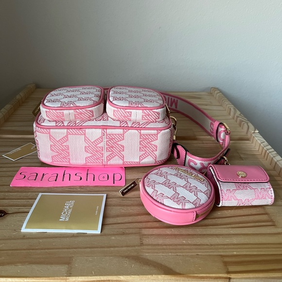 🌼Michael Kors Purse - Picture 5 of 16